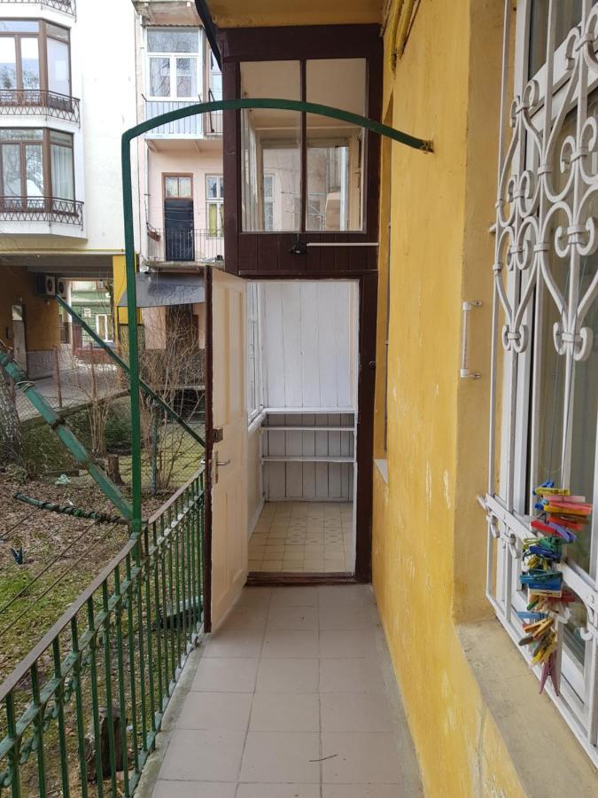 Зручна І Комфортна Квартира Недалеко Від Вокзалу І Центру Міста Lviv Exterior photo